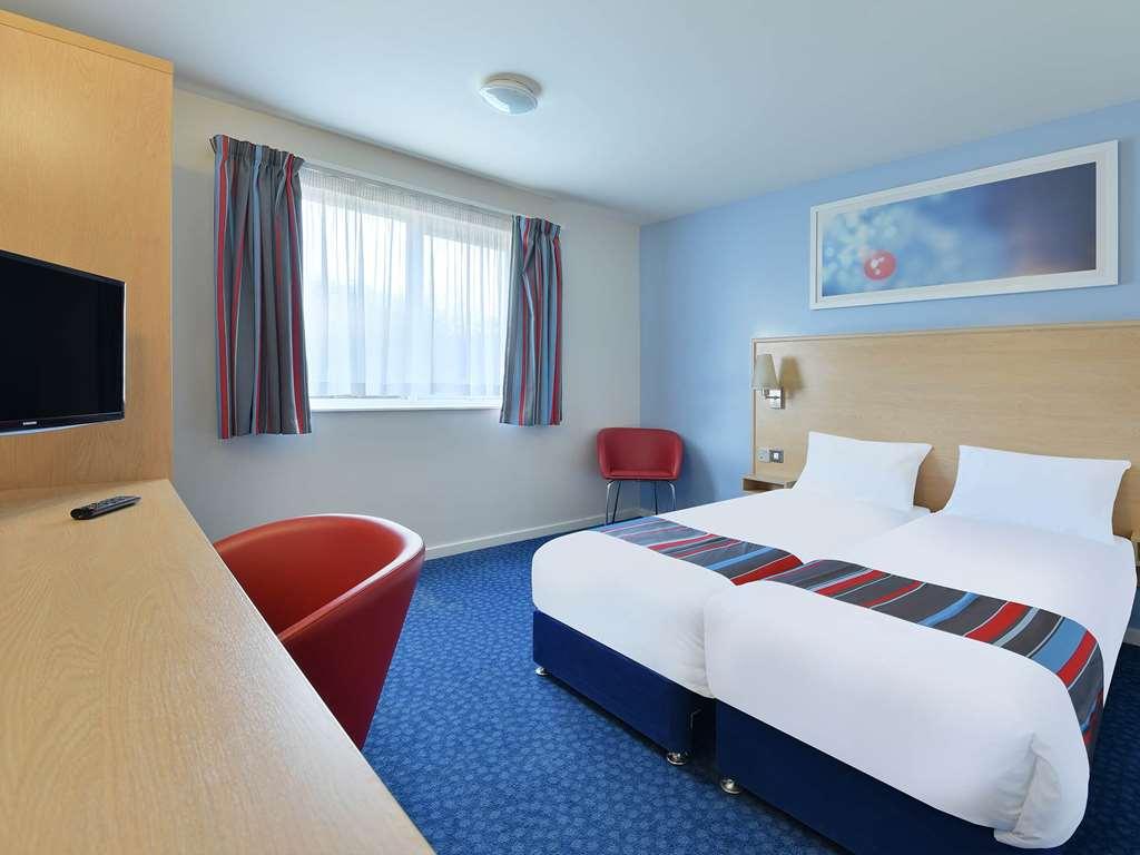 Travelodge Stirling M80 Cambusbarron Rum bild