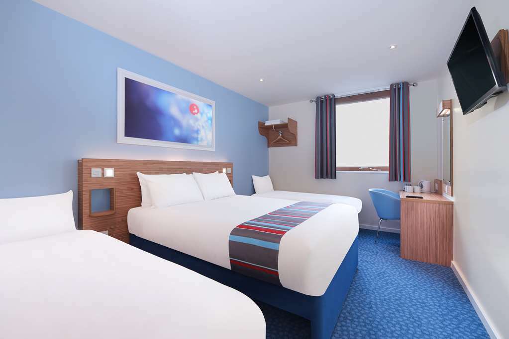 Travelodge Stirling M80 Cambusbarron Rum bild