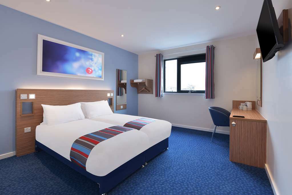Travelodge Stirling M80 Cambusbarron Rum bild